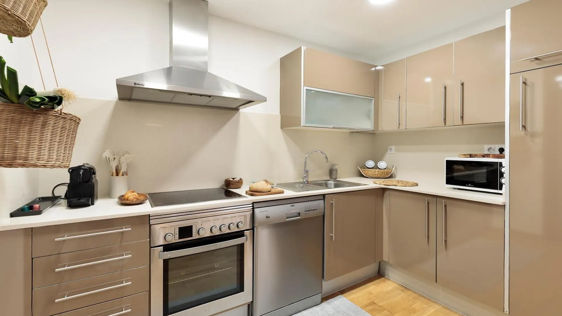 Appartement Cerca De La Playa Y El Born, Con Piscina à Barcelone